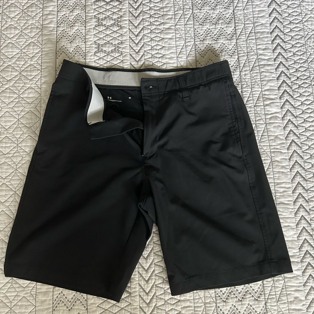 Under Armour Men's Black Flat Front Shorts